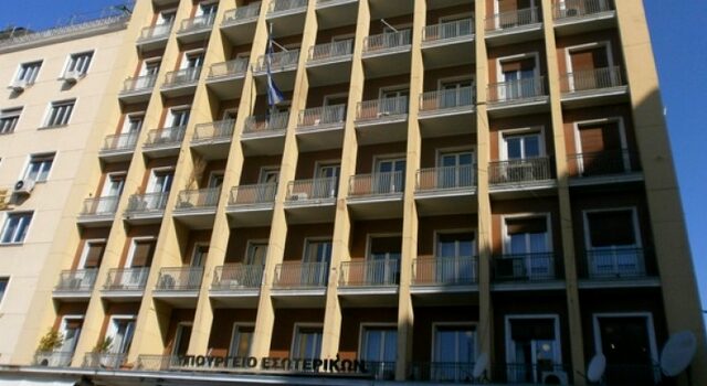 Τα ανοιχτά θέματα για τη νέα ηγεσία του ΥΠΕΣ