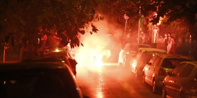 Επίθεση αντιεξουσιαστών με βόμβες μολότοφ στο Α.Τ. Εξαρχείων