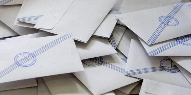 Δημοσκόπηση: Στο 1% η διαφορά ΣΥΡΙΖΑ-ΝΔ