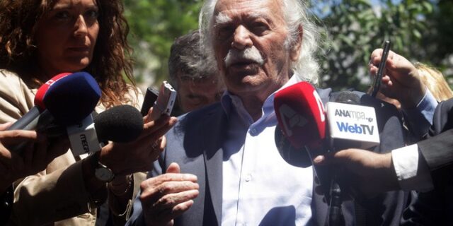 Γλέζος για Κούνεβα: Αιδώς Αργείοι