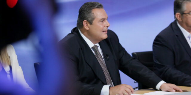 Το fail του debate. Ο Καμμένος διάβασε τρολιά σαν μήνυμα μαθητή για τον ‘θάνατο’ του ΠΑΣΟΚ