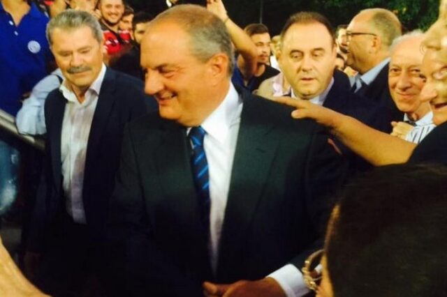 Εκλογές 2015: Θριαμβευτική υποδοχή του Κώστα Καραμανλή στο Βελλίδειο