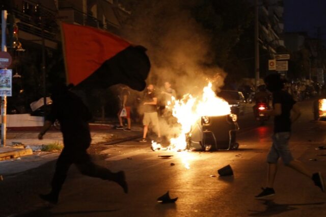 Δύο συλλήψεις και 26 προσαγωγές από τα χθεσινά επεισόδια στο Κερατσίνι