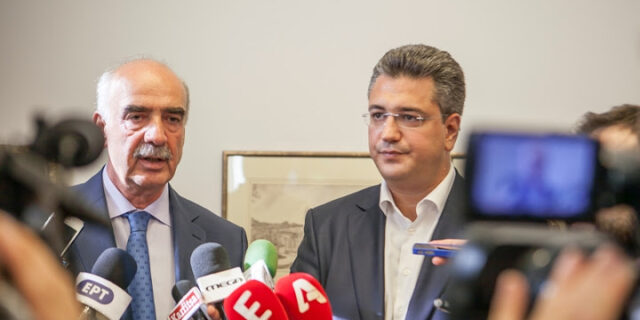 Νέα Δημοκρατία: Βουλευτές ζητούν λύση από ΚΟ, Πολιτική Επιτροπή ή και συνέδριο