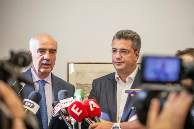 Διαδοχή στη ΝΔ: Αιχμές και θολό τοπίο