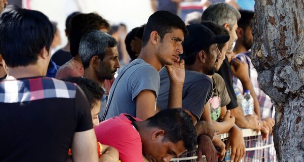 Περίπου 1.500 παράνομοι μετανάστες επιστράφηκαν τον Αύγουστο στις χώρες καταγωγής τους