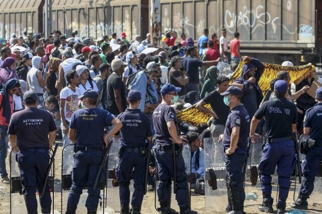 Διπλασιασμό της οικονομικής βοήθειας προς την Ελλάδα αποφάσισε το Βερολίνο για την αντιμετώπιση του προσφυγικού