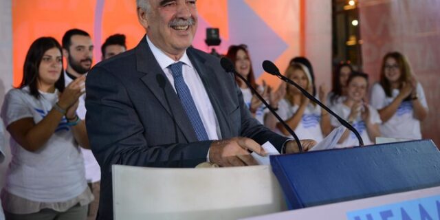 Ο παλαιός είναι αλλιώς, αλλά ο νέος είν’ ωραίος ναούμ