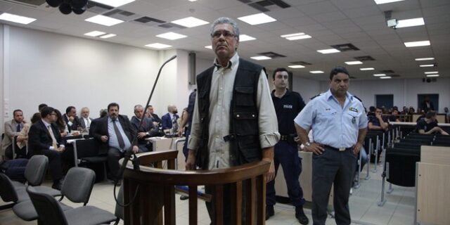 Δίκη Χρυσής Αυγής. Παναγιώτης Φύσσας: Με επαγγελματικό χτύπημα δολοφόνησαν το γιο μου