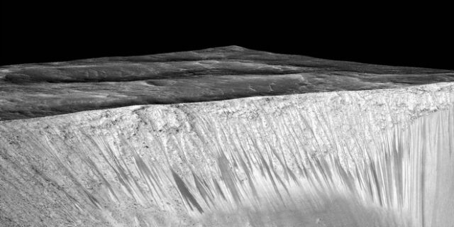 Σιμόπουλος για ανακάλυψη NASA: Αυξάνεται πολύ η πιθανότητα ύπαρξης μικροβιακής μορφής ζωής στον Άρη
