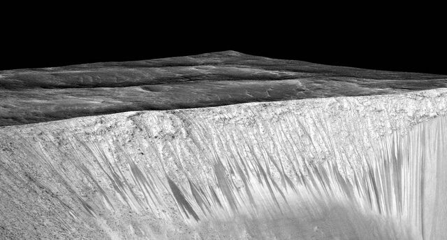 Σιμόπουλος για ανακάλυψη NASA: Αυξάνεται πολύ η πιθανότητα ύπαρξης μικροβιακής μορφής ζωής στον Άρη