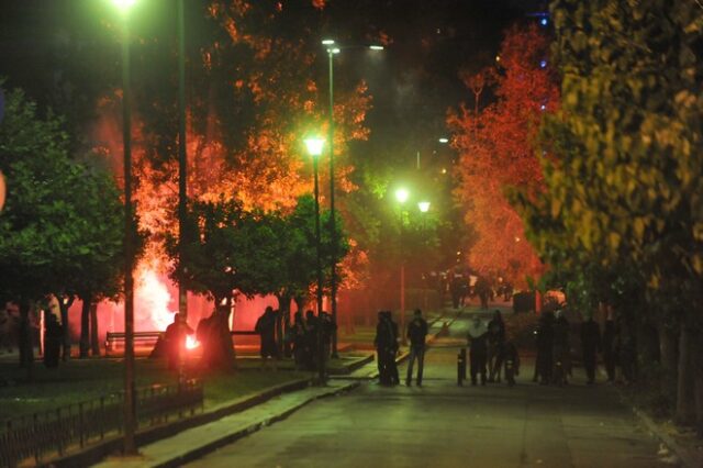 Επεισόδια και μολότοφ στο Πολυτεχνείο