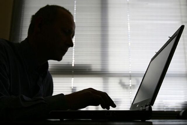 Παιδόφιλος προσπάθησε να προσεγγίσει ανήλικο αγοράκι μέσω Facebook