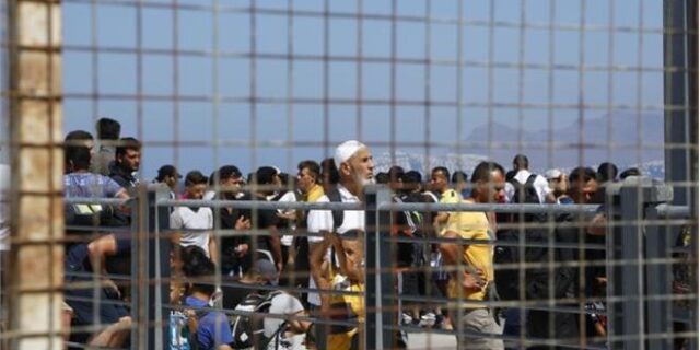 Μεγάλη ανταπόκριση γνωρίζει η πρωτοβουλία του Αθήνα 9.84 για την ενημέρωση και τη στήριξη των προσφυγών
