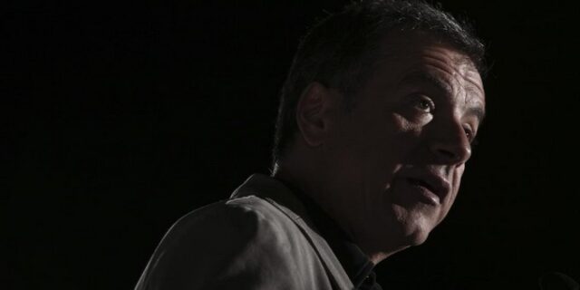 Θεοδωράκης: Το Ποτάμι δε θα γίνει συμπλήρωμα στη ΝΔ, το ΠΑΣΟΚ και τον ΣΥΡΙΖΑ