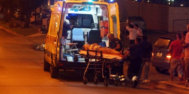 Μάνα με το παιδί της παρασύρθηκαν από Ι.Χ. στο Μοσχάτο