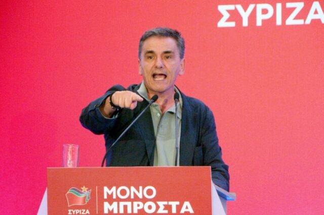 Τσακαλώτος: Καμία κυβέρνηση μεγάλου συνασπισμού δεν μπορεί να βγάλει τη χώρα από το τέλμα