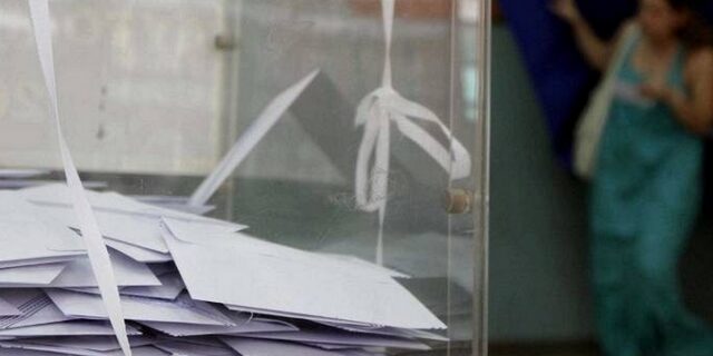 Νέα Δημοσκόπηση: Οριακά μπροστά ο ΣΥΡΙΖΑ με μισή μονάδα διαφορά από τη ΝΔ