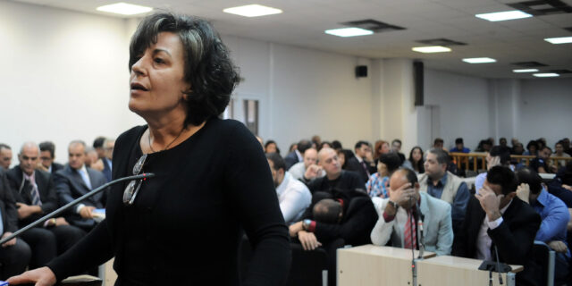 Δίκη Χρυσής Αυγής. Η Μάγδα Φύσσα “έδειξε” Μιχαλολιάκο