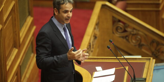 Κυβερνητικό “ημιαυταρχισμό” στο νόμο για τα ΜΜΕ και την αποπομπή Σαββαΐδου καταγγέλλει ο Κυρ. Μητσοτάκης