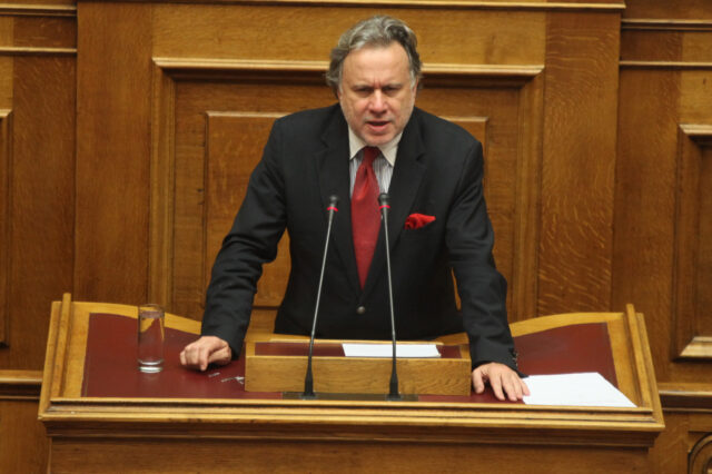 Διαψεύδει ο Κατρούγκαλος τα περί απονομής συντάξεων με εισοδηματικά κριτήρια