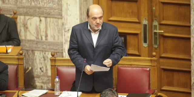 Αλέξιάδης: Καμία κυβερνητική εντολή για έλεγχο της συζύγου Στουρνάρα