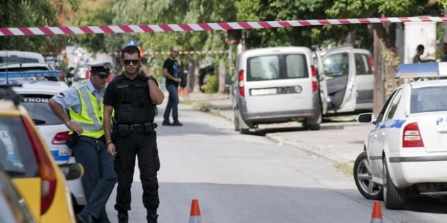 ‘Καθαρά’ και τα όπλα που βρέθηκαν στην γιάφκα του Μαραθώνα