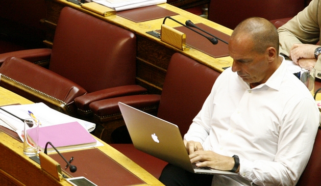 Στο αρχείο το ‘plan B’ για παράλληλο νόμισμα και χακάρισμα ΑΦΜ πολιτών
