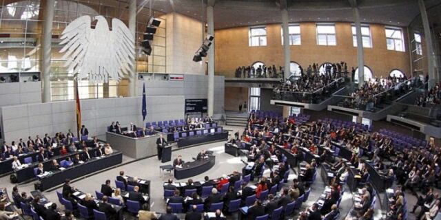 Η Γερμανία εκτός προϋπολογισμού εξαιτίας του προσφυγικού