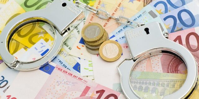 Συνελήφθησαν από το Εσωτερικών Υποθέσεων υπάλληλος της Περιφέρειας Στερεάς Ελλάδος και η σύντροφός του