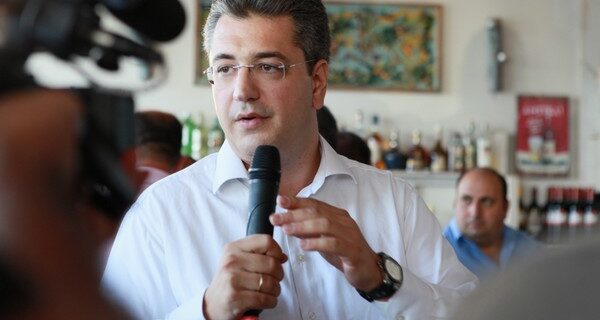 Τζιτζικώστας: Έχω τις πλάτες μόνο των νεοδημοκρατών