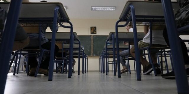 Φίλης: Προσλήψεις 14.000 αναπληρωτών φέτος. Μόνιμοι του χρόνου
