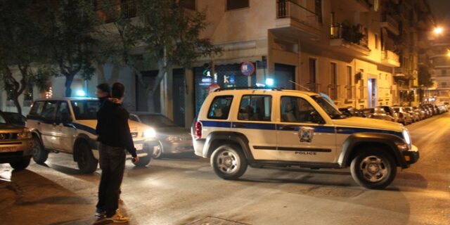 Σε εξέλιξη αστυνομική επιχείρηση για εξάρθρωση κυκλώματος εκβιαστών νυχτερινών κέντρων και διακινητών μεταναστών