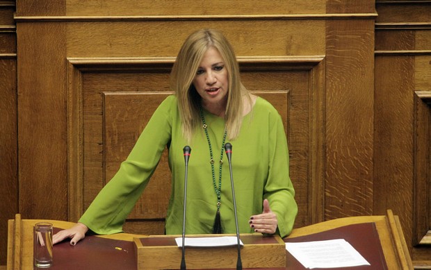 ‘Κολάζει και Παπά’ το νομοσχέδιο για τα ΜΜΕ λέει η Φ. Γεννηματά