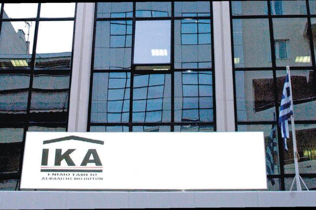 Μεγάλο-οφειλέτες έπαιξαν “κρυφτούλι” με τις 100 δόσεις για να γλιτώσουν τις κατασχέσεις