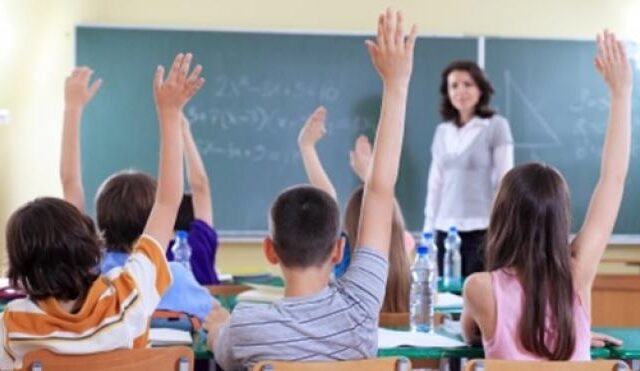 Παρατείνεται έως 23/10 η προθεσμία για τον ΦΠΑ στην εκπαίδευση