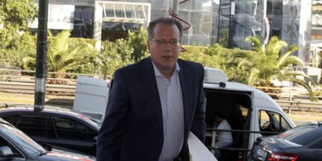 Κουμουτσάκος σε Τσίπρα: Ασαφής η απόφαση για το προσφυγικό. Οι δηλώσεις σας αποκρύπτουν σοβαρές πτυχές όσων συμφωνήθηκαν