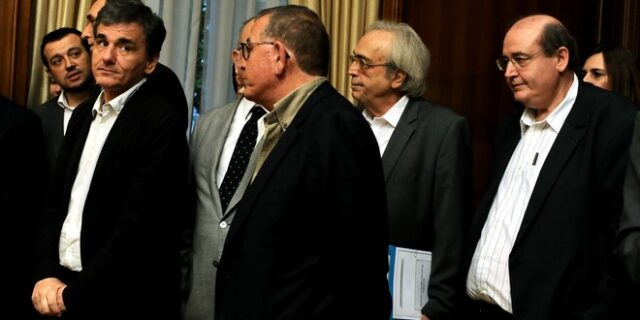 Οι επτά ‘σωματοφύλακες’ του μνημονίου