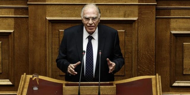 Λεβέντης: Ο Θεοδωράκης με αντιγράφει, ο Κοτζιάς μου ζητά να δώσω όνομα στα Σκόπια