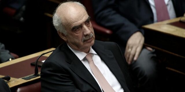 ΝΔ: Στον αέρα η εκλογή προέδρου. Βγήκαν “μαχαίρια”