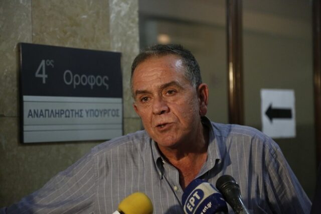 Μουζάλας στην WSJ: Ατυχής η δήλωση Γιουνκέρ για κοινές περιπολίες Ελλάδας – Τουρκίας