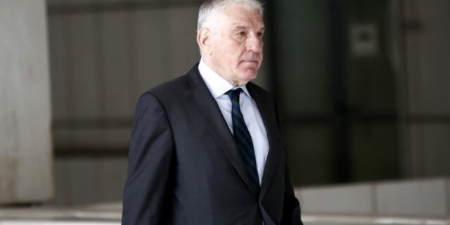 Πρόταση ενοχής για τον Γ. Παπαντωνίου