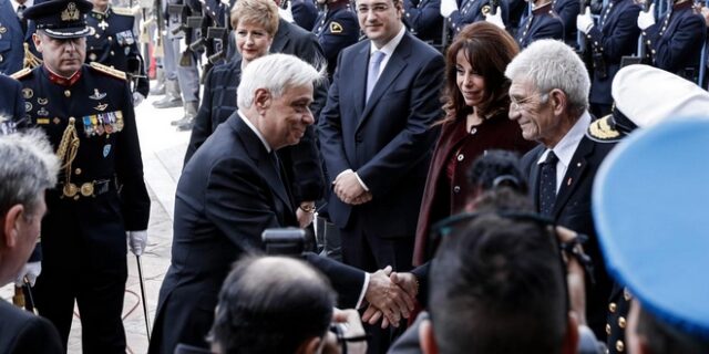 Παυλόπουλος: Ενωμένοι να αντισταθούμε σε όσους επιβουλεύονται τα εθνικά μας δίκαια