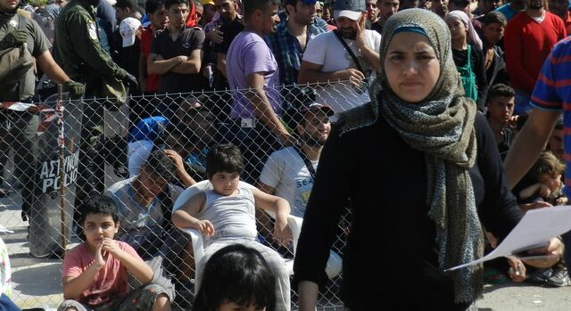 Eπίσκεψη Τσίπρα – Φάιμαν σε Κέντρο Υποδοχής προσφύγων στη Λέσβο