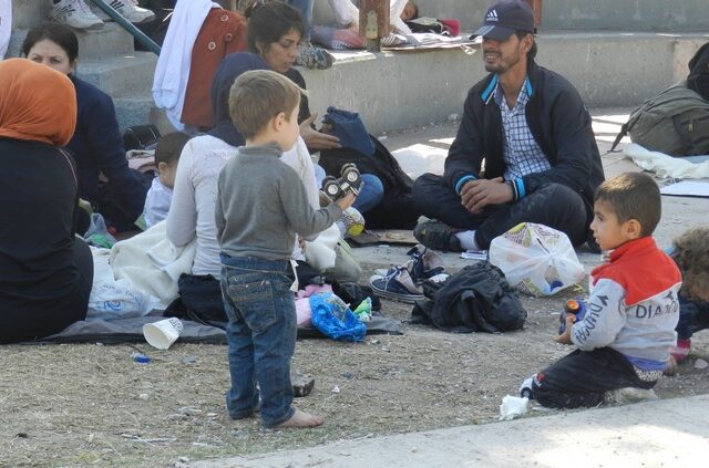 Περισσότεροι από 45.000 πρόσφυγες έχουν μεταφερθεί τις τελευταίες 12 μέρες από τη Λέσβο