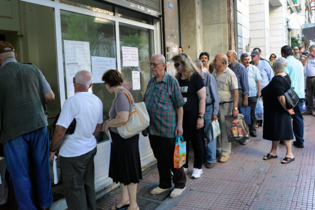 Πετρόπουλος: Στα 392 ευρώ η κατώτατη σύνταξη για τους πρωτοασφαλισμένους