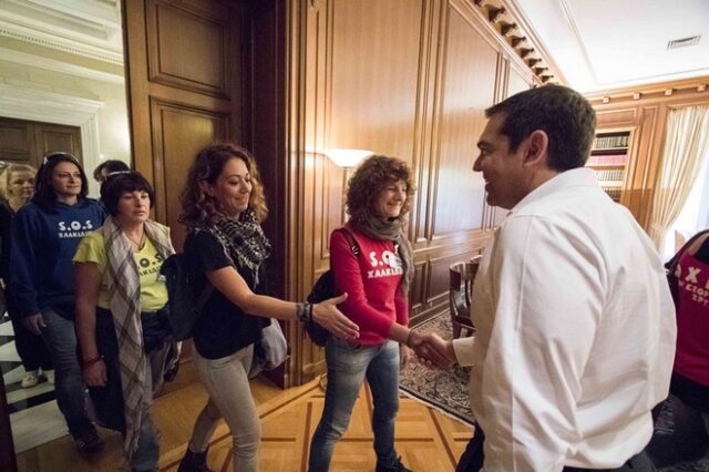 Ο Αλέξης Τσίπρας συναντήθηκε με τις γυναίκες του SOS Χαλκιδική