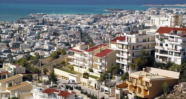 Μόνιμη απαγόρευση πλειστηριασμών πρώτης κατοικίας ζητούν τρεις πρώην ΓΓ υπουργείων