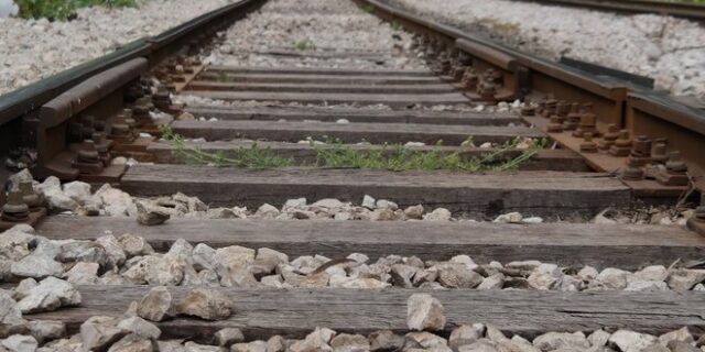 Άνδρας διαμελίστηκε στις γραμμές του ΟΣΕ στο Κρυονέρι από αμαξοστοιχία