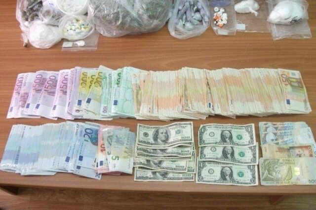 Εξαρθρώθηκε σπείρα που διακινούσε ναρκωτικά σε διάφορες περιοχές της Αττικής